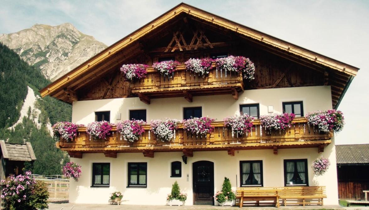 Auenhof Apartment Gschnitz Exterior photo