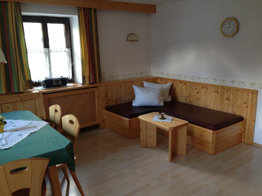 Auenhof Apartment Gschnitz Room photo